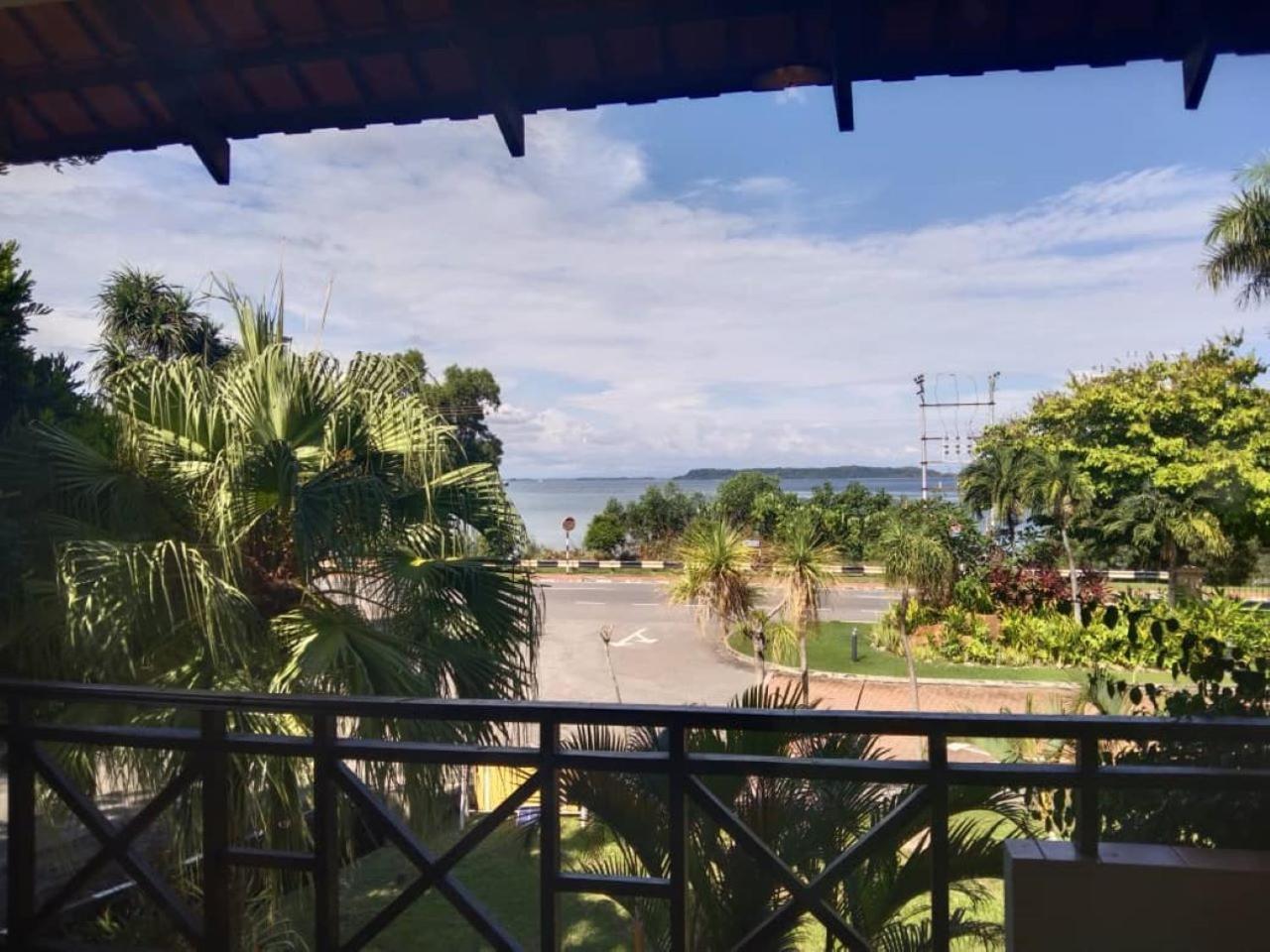 Tiara Labuan Hotel Exterior photo